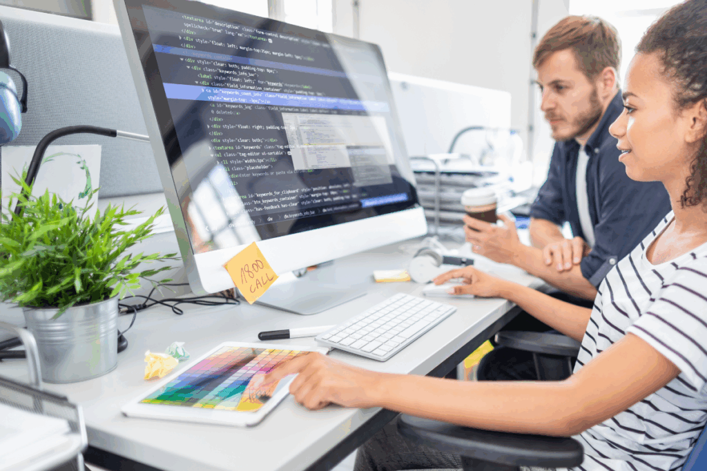 Evitando caídas: La importancia del Mantenimiento en tu Sitio Web